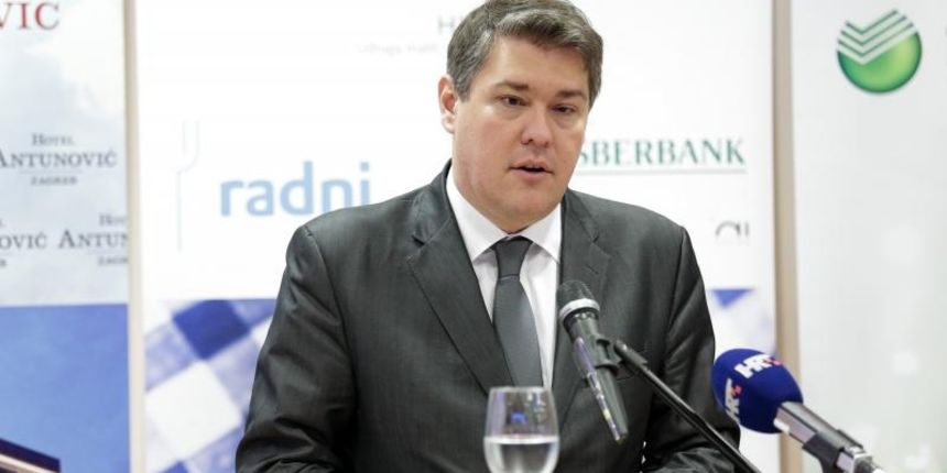 Boris Lalovac na radnom rucku s Hrvatskom udrugom poslodavaca i Hrvatskom udrugom malih i srednjih poduzetnika. Photo: Petar Glebov/PIXSELL Boris Lalovac na radnom rucku s Hrvatskom udrugom poslodavaca i Hrvatskom udrugom malih i srednjih poduzetnika. Photo: Petar Glebov/PIXSELL