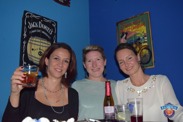 Songbusters i Elena Stella @ Famous Beach Bar & Grill Songbusters i Elena Stella @ Famous Beach Bar & Grill