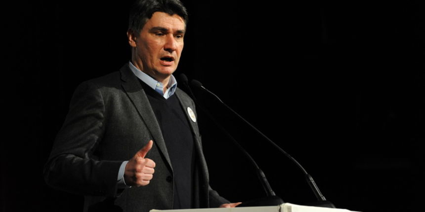 Zadar, 050413.
Veceras je u HNK Zadar odrzano predstavljanje liste koalicije SDP-HNS-HSU za Europski parlament. Na predstavljanju su govorili predsjednik SDP-a Zoran Milanovic, predsjednica HNS-a Vesna Pusic, predsjednik HSU-a Silvano Hrelja, te prvi na l Zadar, 050413.
Veceras je u HNK Zadar odrzano predstavljanje liste koalicije SDP-HNS-HSU za Europski parlament. Na predstavljanju su govorili predsjednik SDP-a Zoran Milanovic, predsjednica HNS-a Vesna Pusic, predsjednik HSU-a Silvano Hrelja, te prvi na l