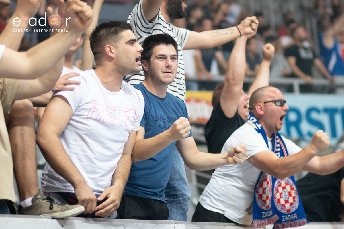 Polufinale doigravanja HT Premijer lige, 1. utakmica: KK Zadar – KK Cibona 89-78