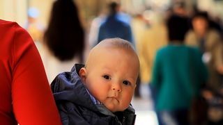 Skitnja gradom by Roberto Lerga