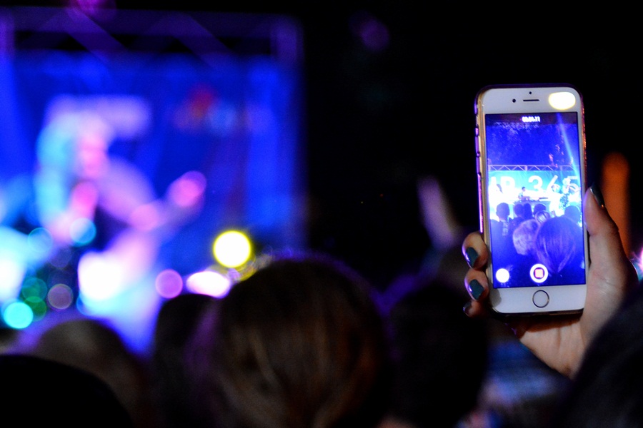 Vir : Colonia rasplesala tisuće posjetitelja na Viru ; foto Iva Perinčić Vir : Colonia rasplesala tisuće posjetitelja na Viru ; foto Iva Perinčić