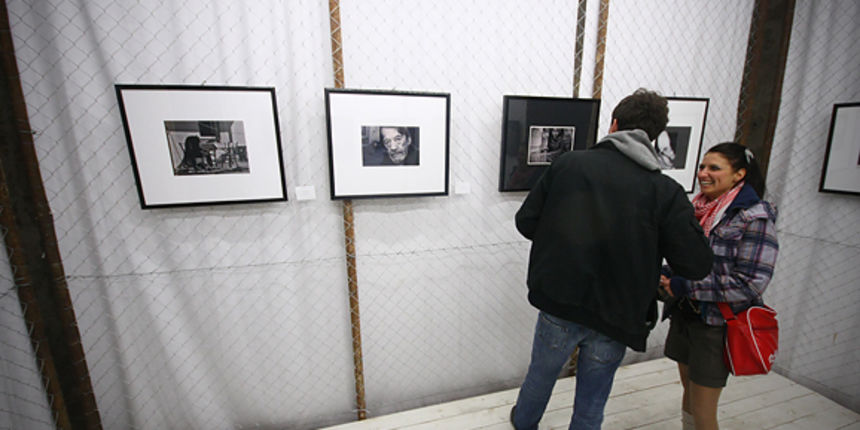 I. biennale hrvatske mlade fotografije u Kneževoj palači I. biennale hrvatske mlade fotografije u Kneževoj palači