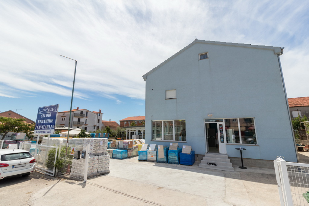 Vrhunska ponuda sanitarija i keramičkih pločica po nevjerojatnim cijenama u novootvorenoj trgovini “Latrina”