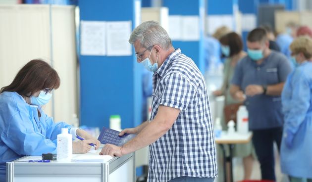 Koronavirus ilustracija, maska, test, testiranje, testiranja, covid, cijepljenje, cjepivo, dom sportova, pfizer