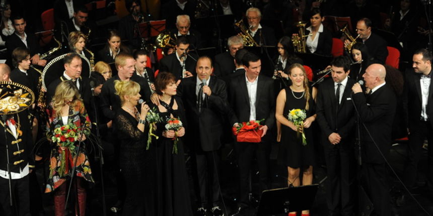 Zadar, 190313.
Gradska glazba Zadar organizirala je u HNK Zadar koncert povodom 20. godisnjice smrti Tomislava Ivcica. Uz Gradsku glazbu i klapu Niko kao domacine, nastupili su Mladen Grdovic, Zorica Kondza, Marina Tomasevic, Davor Pekota, Zoran Jelenkovi Zadar, 190313.
Gradska glazba Zadar organizirala je u HNK Zadar koncert povodom 20. godisnjice smrti Tomislava Ivcica. Uz Gradsku glazbu i klapu Niko kao domacine, nastupili su Mladen Grdovic, Zorica Kondza, Marina Tomasevic, Davor Pekota, Zoran Jelenkovi