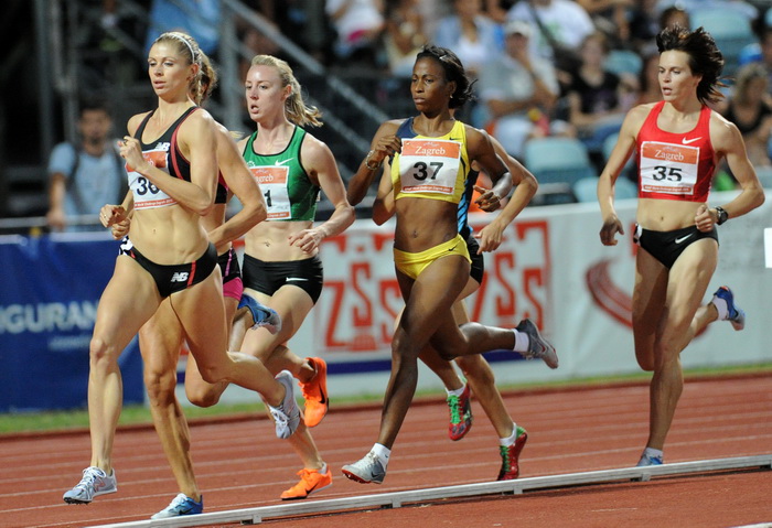 Zagreb, 130911.
IAAF World Challenge Zagreb 2011, 
61. memorijal Borisa Hanzekovica na atletskom stadionu Mladost na Savi.
Na slici: pobjednica 200 m, zene, Vessey Maggie pobjenica (br.36), drugoplasirana Santiusty Yunesy (br 37), Jemma Simpson (br.41).