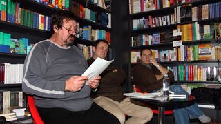 Književna večer grupe ZaPis i gosta Jurice Pavičića (foto: Filip Plazonić)