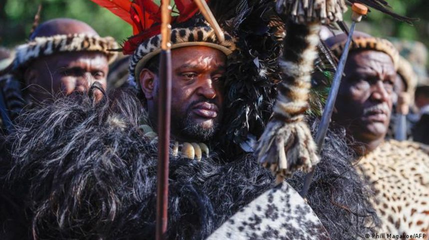 Misuzulu kaZwelithini ZULU KRALJ Misuzulu kaZwelithini ZULU KRALJ