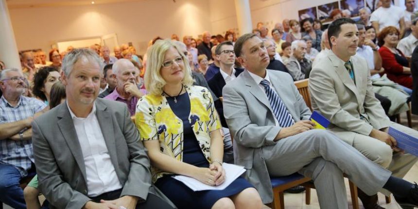 15.07.2013., Otok Ugljan, Preko – Umjetnicki projekt “Promjena svjetla – sjecanje na otok” odrzan je u mjestu Preko na otoku Ugljanu. Photo: Filip Brala/PIXSELL
