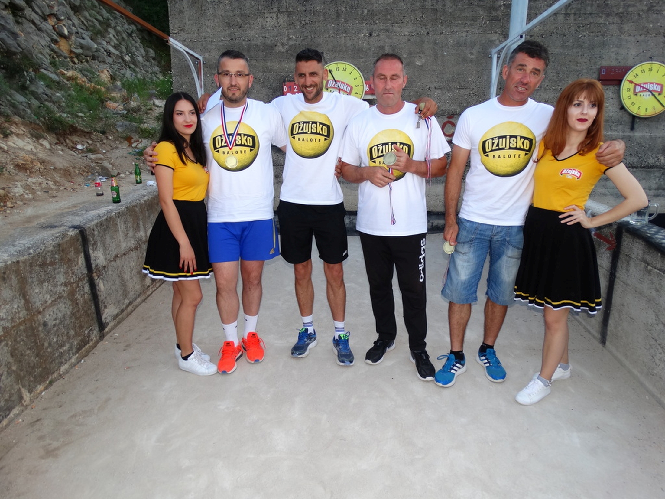 Ožujsko balote kup u Vukšiću