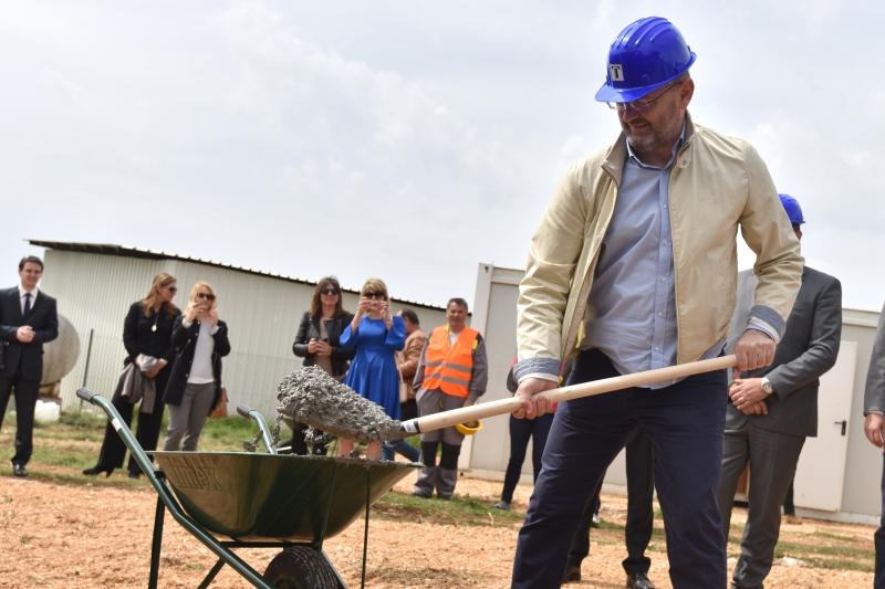 Biograd na Moru: Postavljen kamen temeljac za zabavni park Mirnovec. Foto: Dino Stanin/PIXSELL Biograd na Moru: Postavljen kamen temeljac za zabavni park Mirnovec. Foto: Dino Stanin/PIXSELL