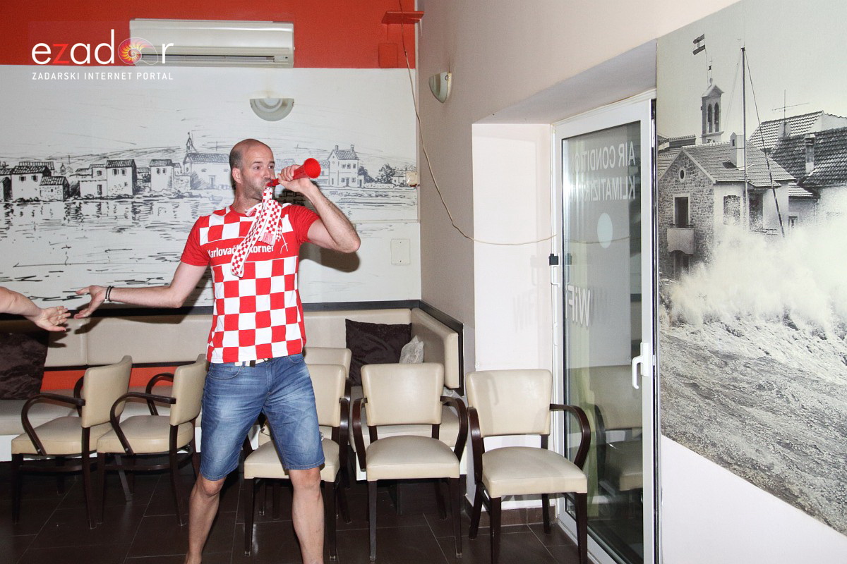 Bibinje: Navijanje za Vatrene i fešta nakon pobjede nad Rusijom