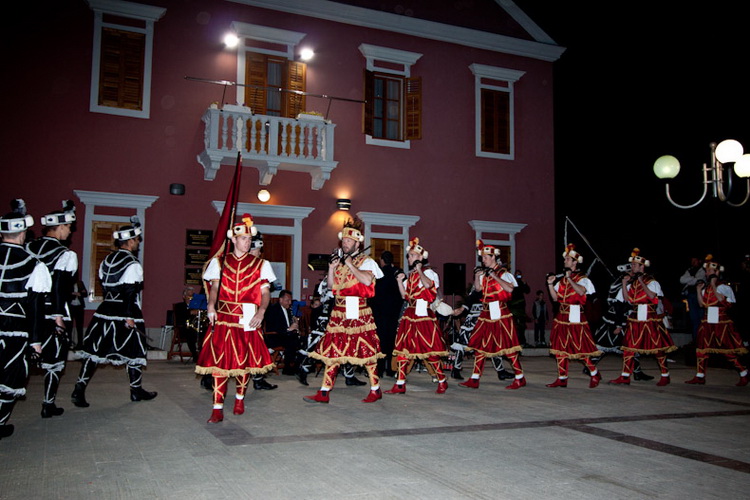 Biograd na Moru: Viteska igra, korculanska “Moreska”, Foto: Franjo Juric Biograd na Moru: Viteska igra, korculanska “Moreska”, Foto: Franjo Juric