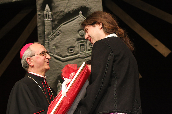 Svečana akademija u povodu ustoličenja  nadbiskupa Puljića (Foto:Saša Čuka)