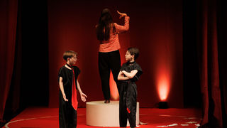 Igrajmo se: Zabranjeno mlađima od 15 strana A