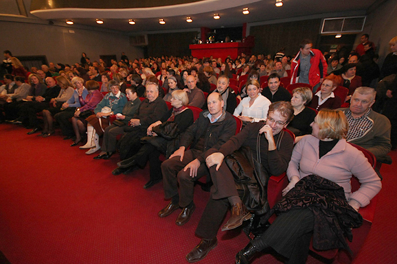 HNK Zadar : “Tko radi štrajka od gladi” (foto:Saša Čuka) HNK Zadar : “Tko radi štrajka od gladi” (foto:Saša Čuka)