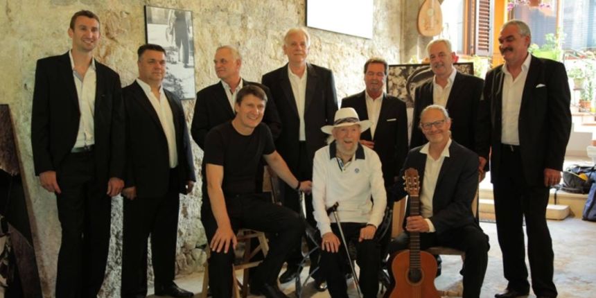 Legendarni Joso Špralja u novom spotu Klape Intrade i Tomislava Bralića te Tedija Spalata Legendarni Joso Špralja u novom spotu Klape Intrade i Tomislava Bralića te Tedija Spalata