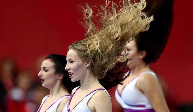 Plesačice zabavljale gledatelje na utakmici Norveške i Bjelorusije