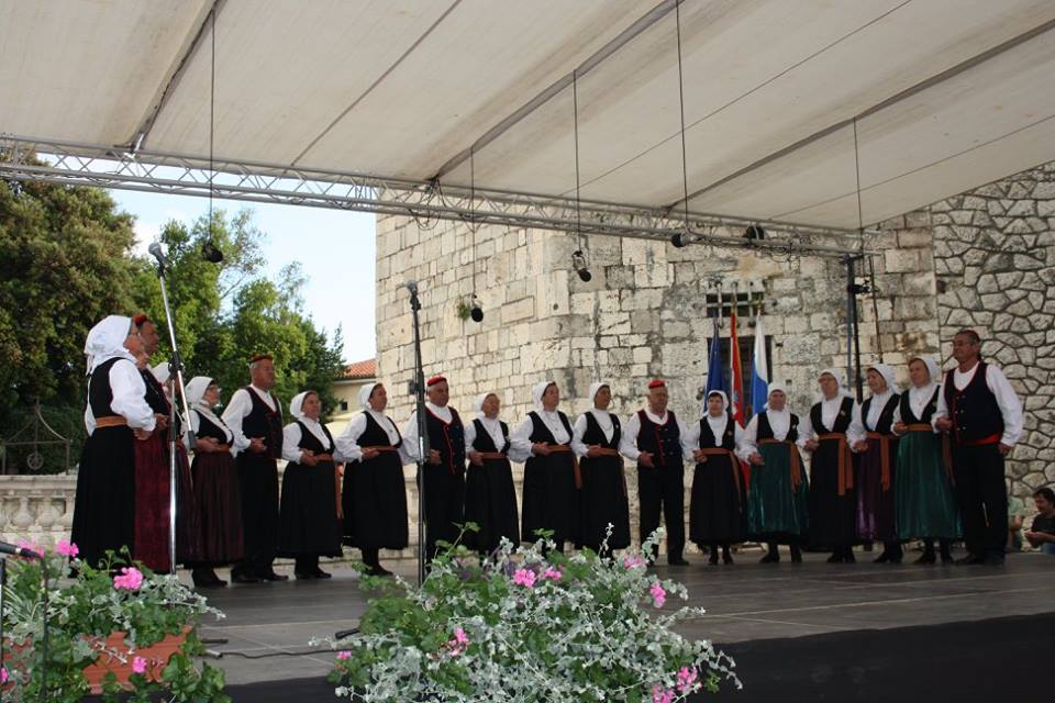 smotra folklora; etno dani