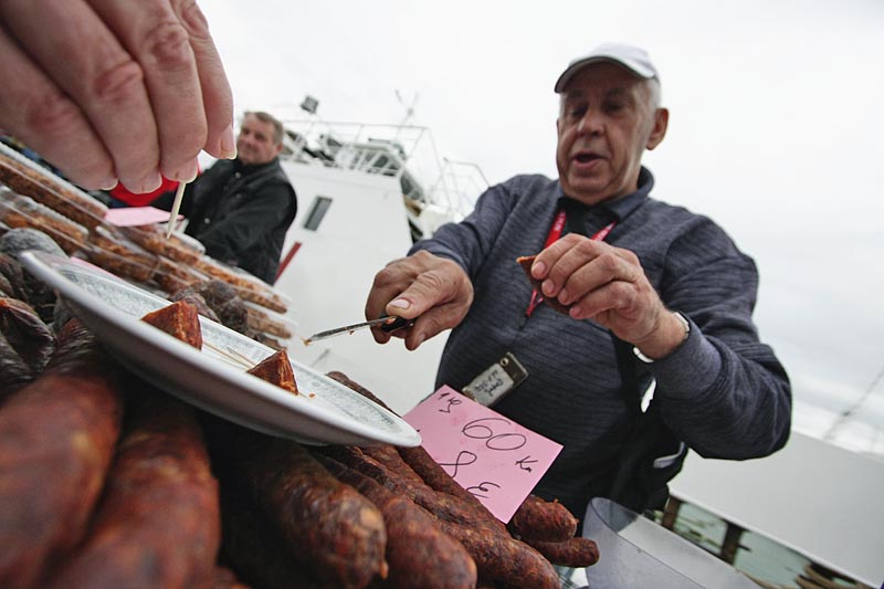 5. Eno-eko-gastro-etno stol (foto: Marin Gospić)