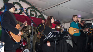 Doček 2017: Najluđa noć na zadarskom Poluotoku privukla više tisuća Zadrana i gostiju Doček 2017: Najluđa noć na zadarskom Poluotoku privukla više tisuća Zadrana i gostiju