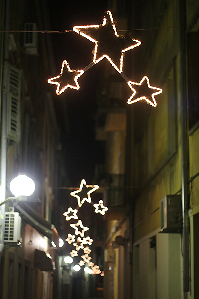 Božićni ukrasi u Zadru Božićni ukrasi u Zadru