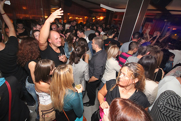 Jasmin Savros u Yachting Baru (foto:Saša Čuka)