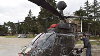 Letačka obuka nove skupine pilota na Kiowama