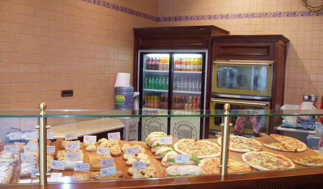 Pizza cut, fast foo, foto: www.finapapica.hr