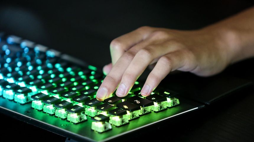 gamer gaming tipkovnica pc igranje gamer gaming tipkovnica pc igranje