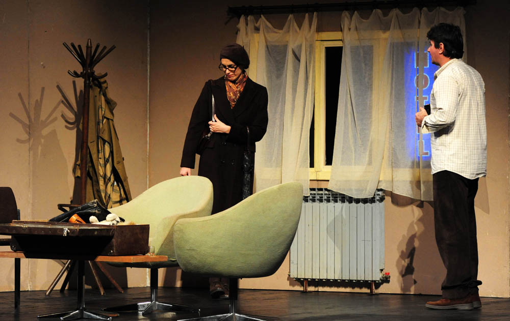 Zadar, 19.10.2012. snimio: Nenad Marčev
komedija
D. Kovačević: PROFESIONALAC ili Tužna komedija po Luki,
Kazališna družina ”Glumci u Zagvozdu” &
SATIRIČKO KAZALIŠTE KEREMPUH
redatelj: Bogdan Diklić
igraju: D. Ljuština, V. Mlikota,
A. Zadar, 19.10.2012. snimio: Nenad Marčev
komedija
D. Kovačević: PROFESIONALAC ili Tužna komedija po Luki,
Kazališna družina ”Glumci u Zagvozdu” &
SATIRIČKO KAZALIŠTE KEREMPUH
redatelj: Bogdan Diklić
igraju: D. Ljuština, V. Mlikota,
A.