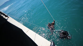 Svečanost polaganja J. Y. Costeau memorijalne ploče na Morskim orguljama