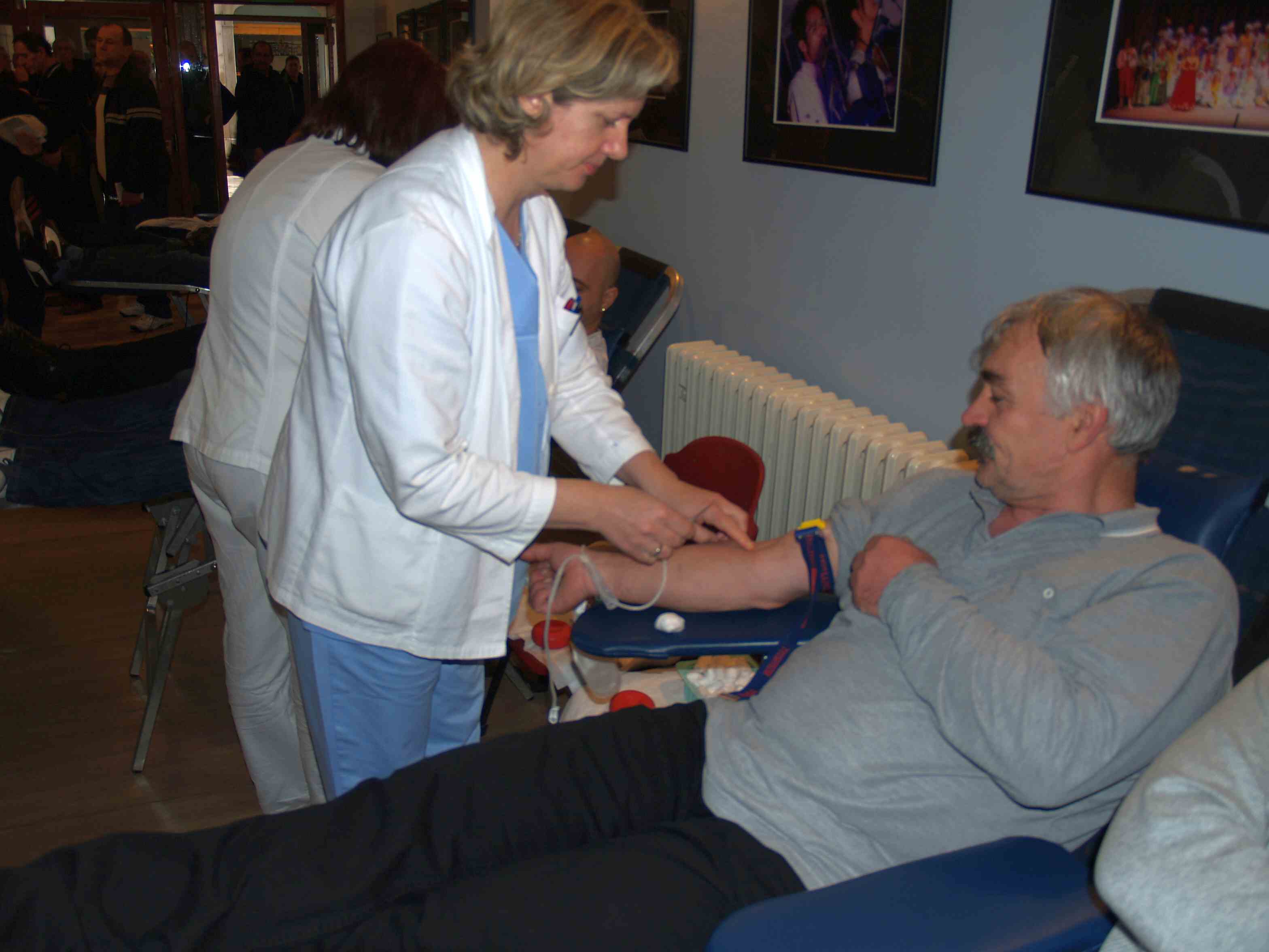 OLYMPUS DIGITAL CAMERA OLYMPUS DIGITAL CAMERA