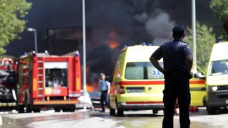 Požar na ŠRC Jelenovac, grad prekriven dimom, zaustavljeni autobusi…