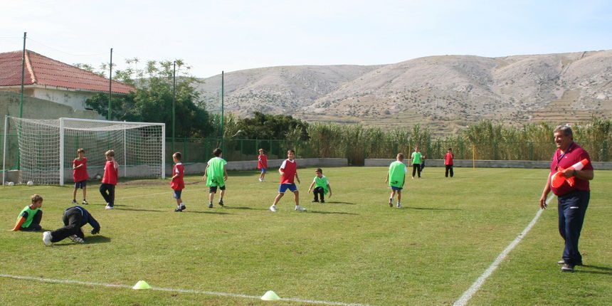 Mala škola nogometa Pag