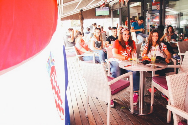 Euro 2016: Utakmica između Hrvatske i Češke gledala se u brojnim zadarskim lokalima i kafićima.