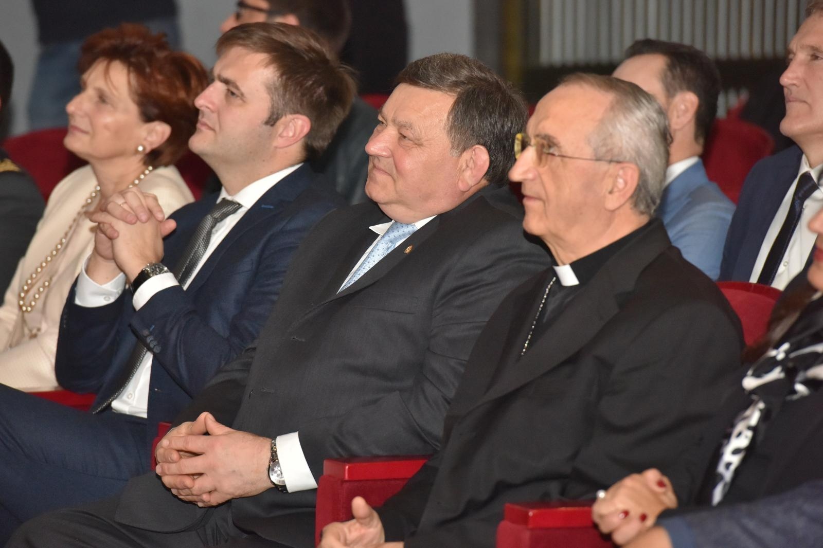 Na svečanoj sjednici Grada Zadra uručene nagrade najzaslužnijim građanima