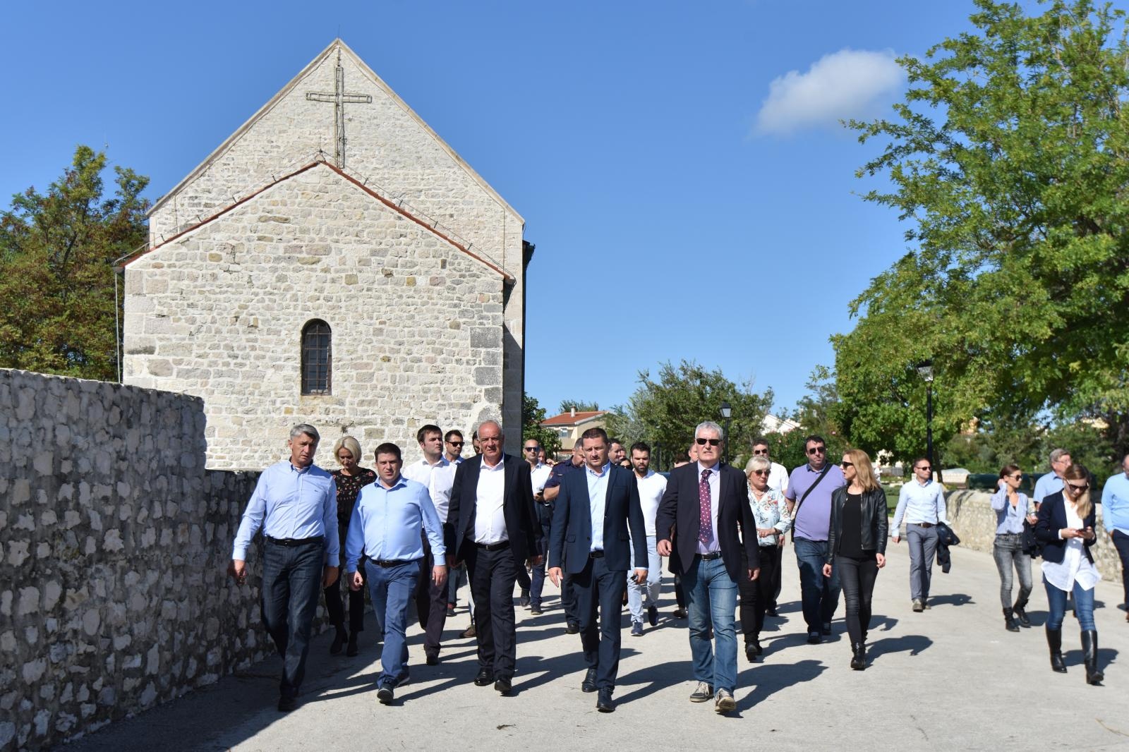 Ministri Butković i Ćorić obišli poplavljena područja u Zadarskoj županiji