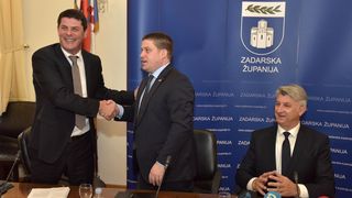 Potpisan ugovor za 10 projekata sanacije i rekonstrukcije pomorskog dobra Potpisan ugovor za 10 projekata sanacije i rekonstrukcije pomorskog dobra