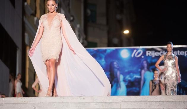 Rijeka: Održane 10. Riječke stepenice, modna revija ispred hotela Bonavia