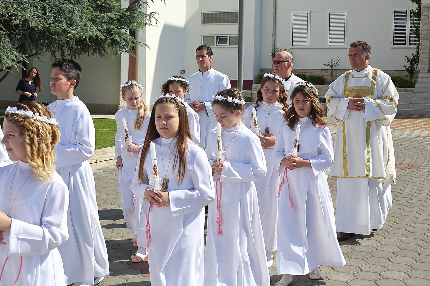 Bibinje: Sakrament Svete potvrde u župnoj crkvi Bibinje: Sakrament Svete potvrde u župnoj crkvi
