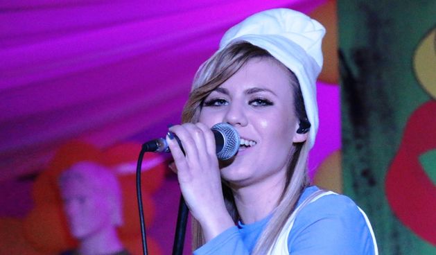 Virske maškare: Nedjelja u znaku zvijezdice Meri, Tota i Tempo Banda