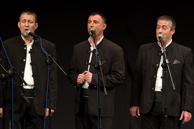 HNK Zadar: “Ljubi s ljubavlju”, foto: Leo Banić HNK Zadar: “Ljubi s ljubavlju”, foto: Leo Banić