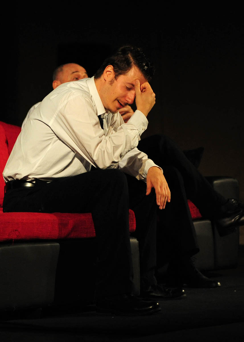 Zadar, 15.07.2013. snimio: Nenad Marčev 
TEATAR RUGANTINO, Zagreb 
Jordan Cvetanović: TERAPIJA 
redateljica: Maja Šimić 
igraju: Gordana Gadžić, 
Siniša Popović, Luka Dragić 
Dvorište Providurove palače