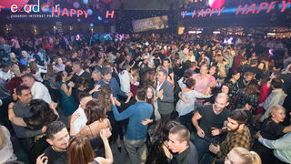 Ludnica u Saturnusu: Najbolji doček u svemiru i šire Ludnica u Saturnusu: Najbolji doček u svemiru i šire