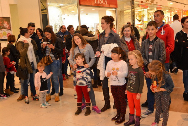 Sveti Nikola u Supernova centru 6. prosinca 2016.  Foto: Iva Perinčić