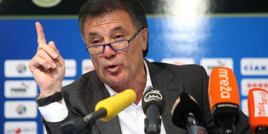 Zagreb – Izvrsni predsjednik GNK Dinama Zdravko Mamic odrzao je konferenciju za novinare. Photo: Jurica Galoic/PIXSELL Zagreb – Izvrsni predsjednik GNK Dinama Zdravko Mamic odrzao je konferenciju za novinare. Photo: Jurica Galoic/PIXSELL