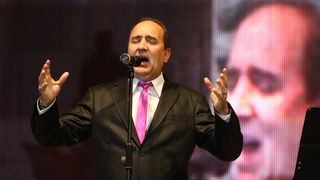 Zadar, 121110.Dvorana Kresimira Cosica.Festival zabavne glazbe Zadar2010.Prva vecer.Na fotografiji : nastup Mladen Grdovic.Foto : Vladimir Ivanov / Cropix Zadar, 121110.Dvorana Kresimira Cosica.Festival zabavne glazbe Zadar2010.Prva vecer.Na fotografiji : nastup Mladen Grdovic.Foto : Vladimir Ivanov / Cropix