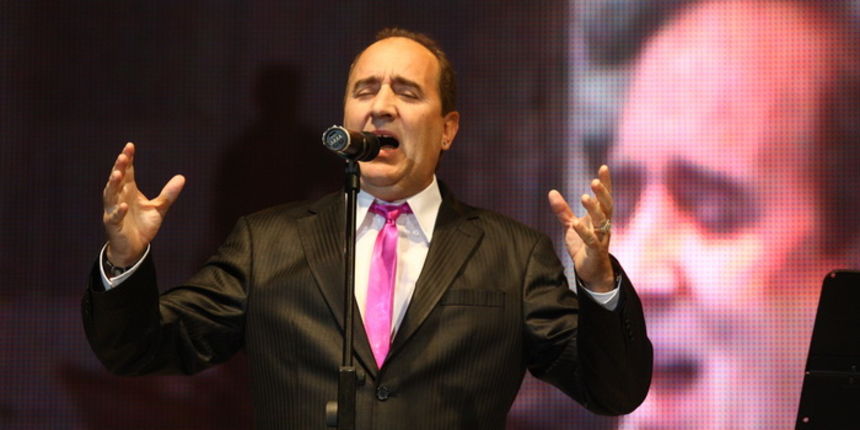 Zadar, 121110.Dvorana Kresimira Cosica.Festival zabavne glazbe Zadar2010.Prva vecer.Na fotografiji : nastup Mladen Grdovic.Foto : Vladimir Ivanov / Cropix Zadar, 121110.Dvorana Kresimira Cosica.Festival zabavne glazbe Zadar2010.Prva vecer.Na fotografiji : nastup Mladen Grdovic.Foto : Vladimir Ivanov / Cropix